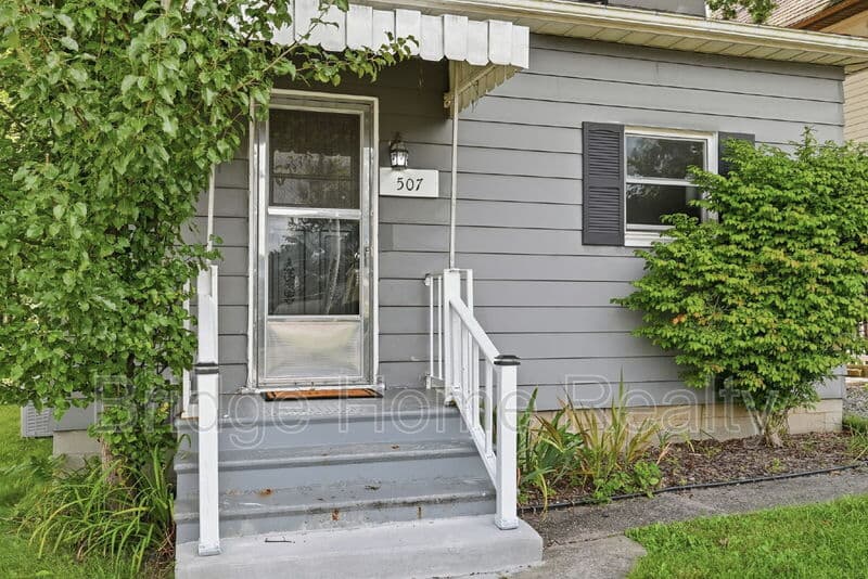 Mars House: 507 Cherry St