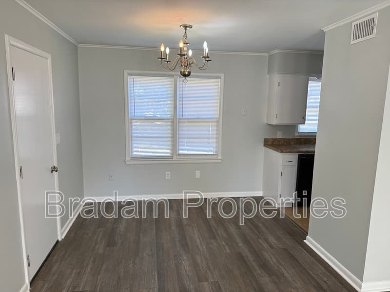 Tulsa House: 4753 S Lawton Ave