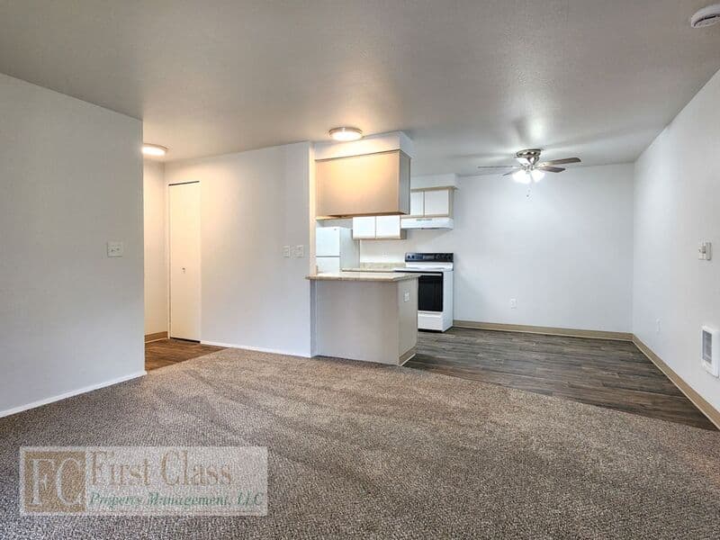 Beaverton Apartment: 1215 NW 183rd Ave
