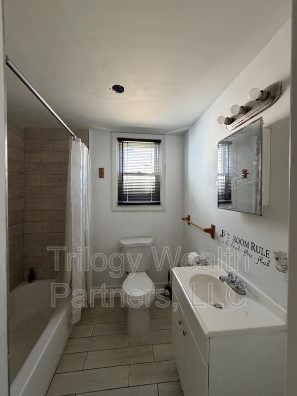 Orange Condo: 74 Park Street - 1