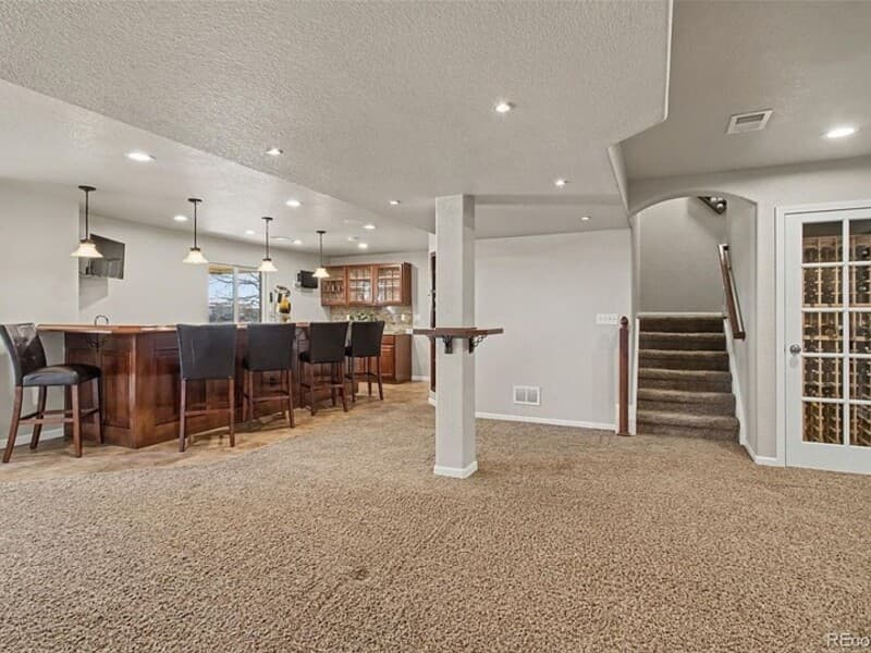 Parker House: 11952 Pine Top Street