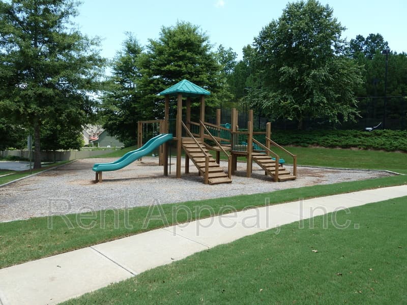 Sugar Hill House: 1490 Avalon Creek Road