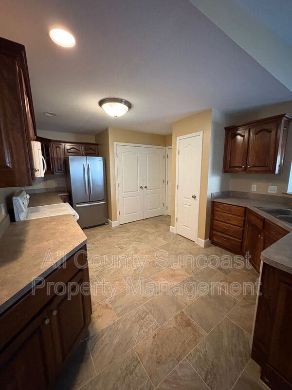 Thomasville House: 119 Pine Lake Dr