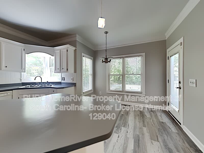 Columbia House: 313 Brook Hollow Dr