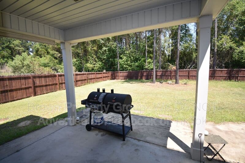 Fayetteville House: 4221 Raccoon Path