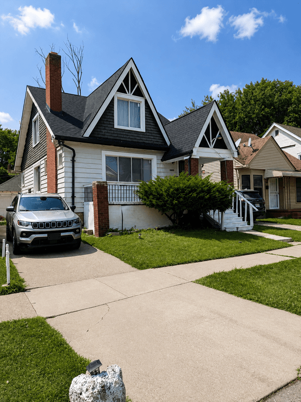 Detroit House: 14877 Lesure Street