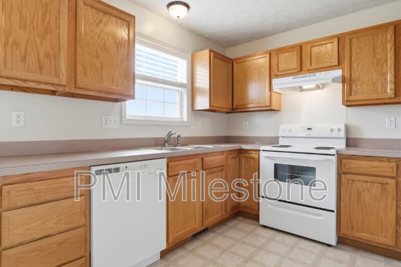 Martinsburg Townhome: 75 Foal Lane