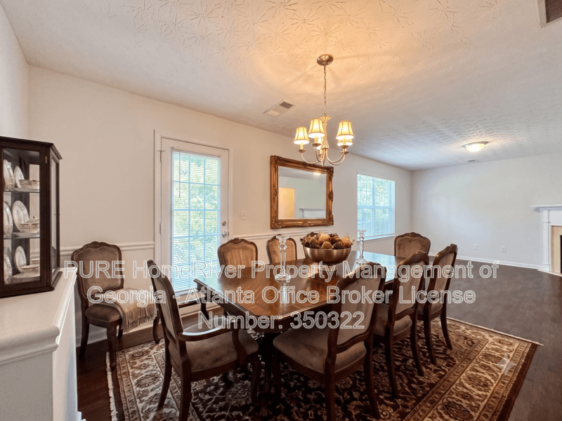 Locust Grove House: 417 Kirkland Dr