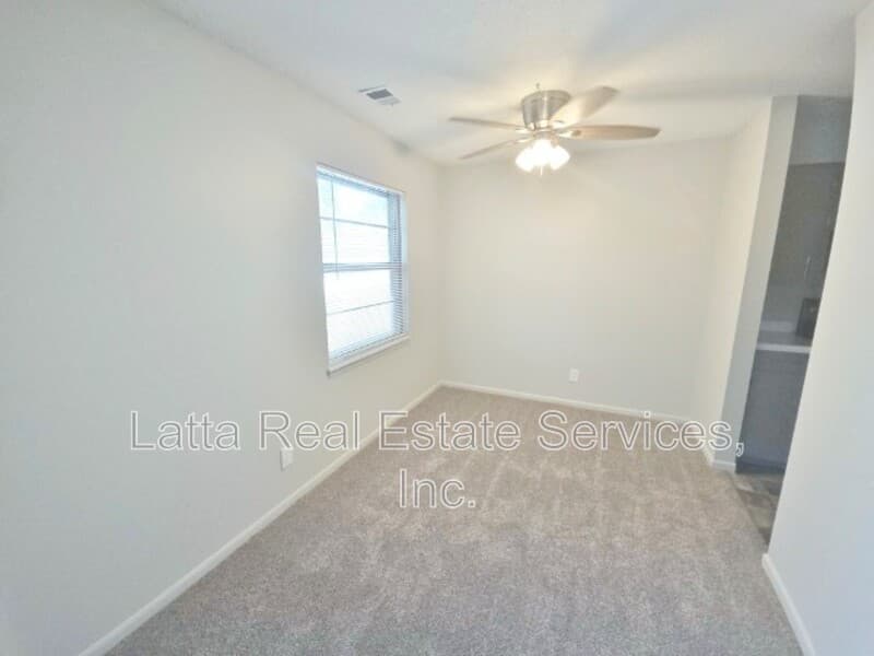 Independence Condo: 12500 E 40th St S