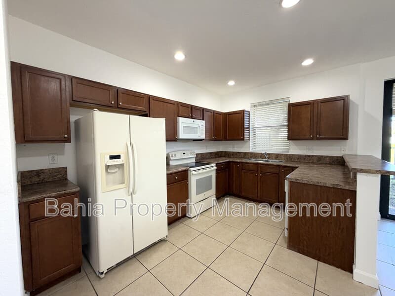 Homestead House: 23364 SW 113th Psge