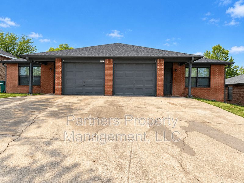 Fayetteville Condo: 5705 Sara Street - A