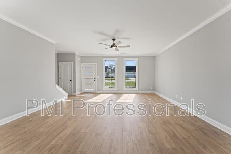 Murfreesboro Townhome: 2124 Gracie Bug Loop