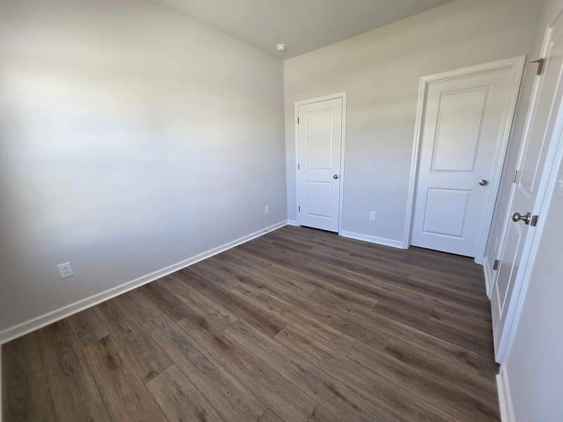 Youngsville House: 9 Silverbell Court