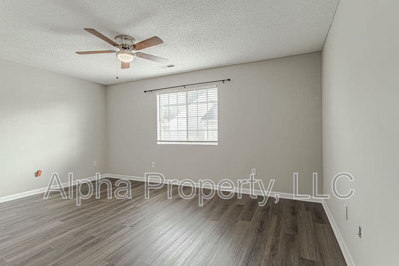 Greer House: 105 Brushy Hollow Ln