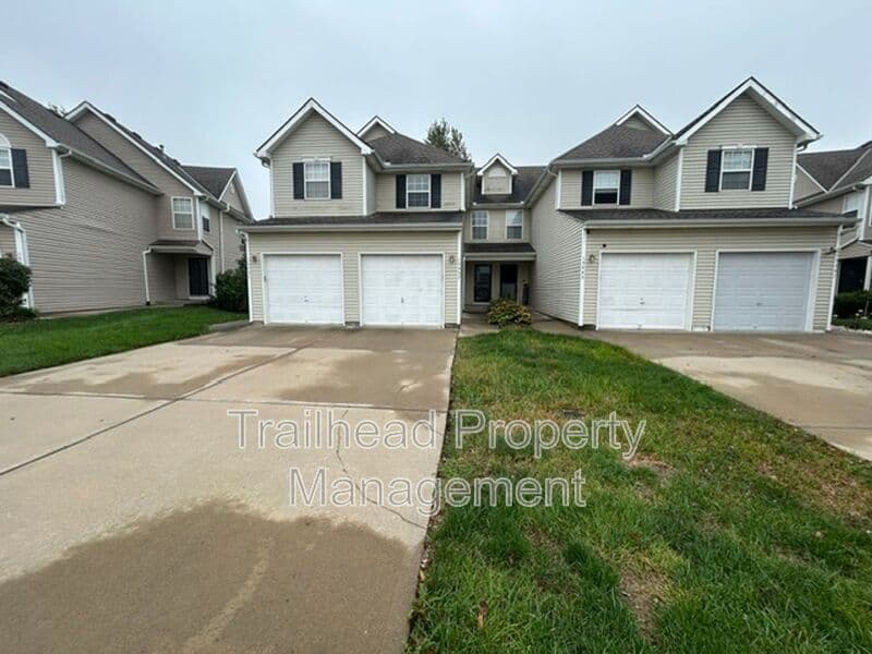 Platte City Townhome: 15437 NW 123th St