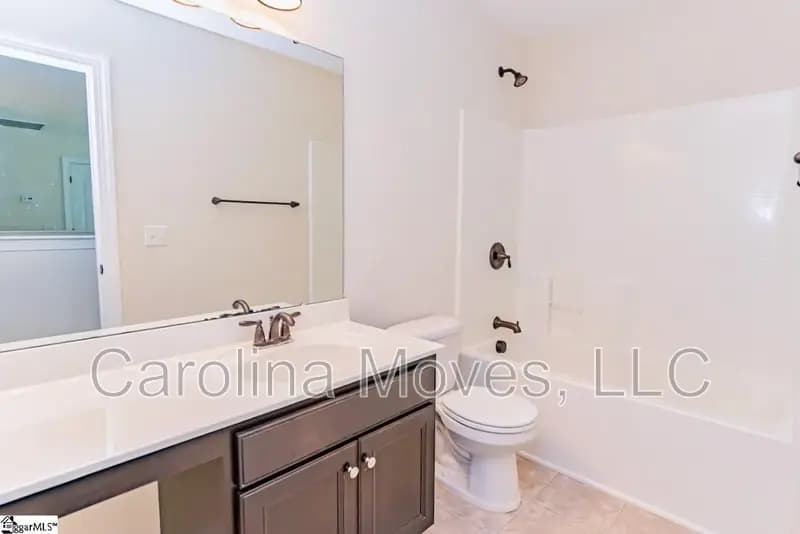 Simpsonville House: 4 Cedar Hill Court
