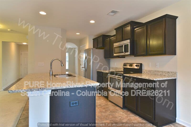 Chapin House: 162 Whispering Oak Ln