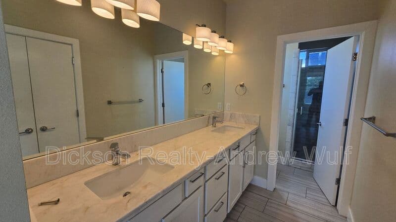 Reno House: 711 Roberts Street
