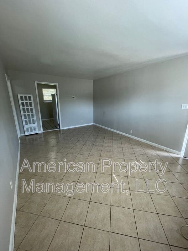 Tulsa Condo: 719 S Troost Ave