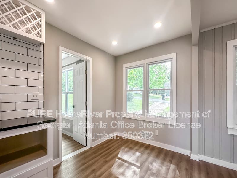 Mableton House: 5205 Silhouette Ln SW