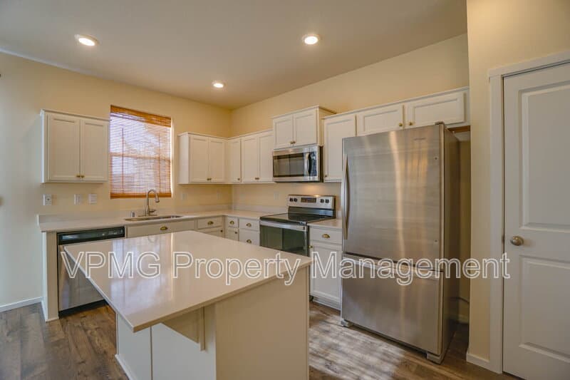 Vancouver House: 13761 Northeast 66th Way
