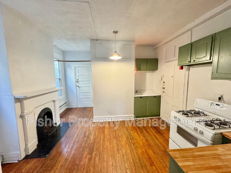 Richmond Condo: 1921 Floyd Avenue