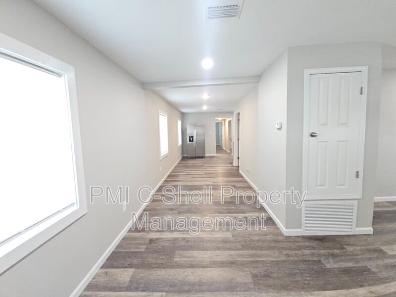 Pensacola House: 3258 Peagler Plaza Rd