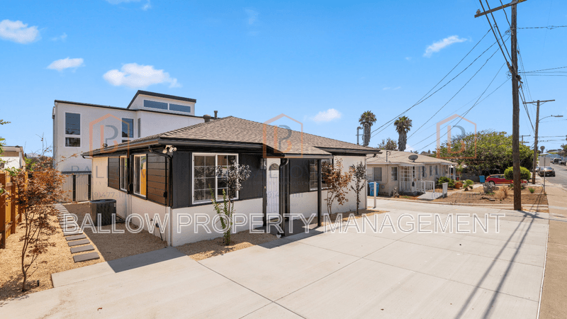 San Diego House: 2915 Ulric Street