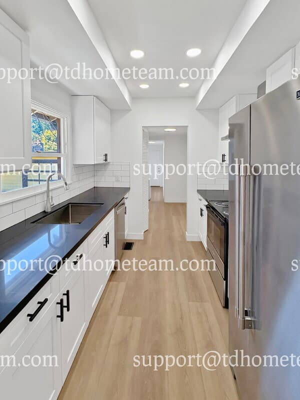 Kent House: 617 3rd Ave S