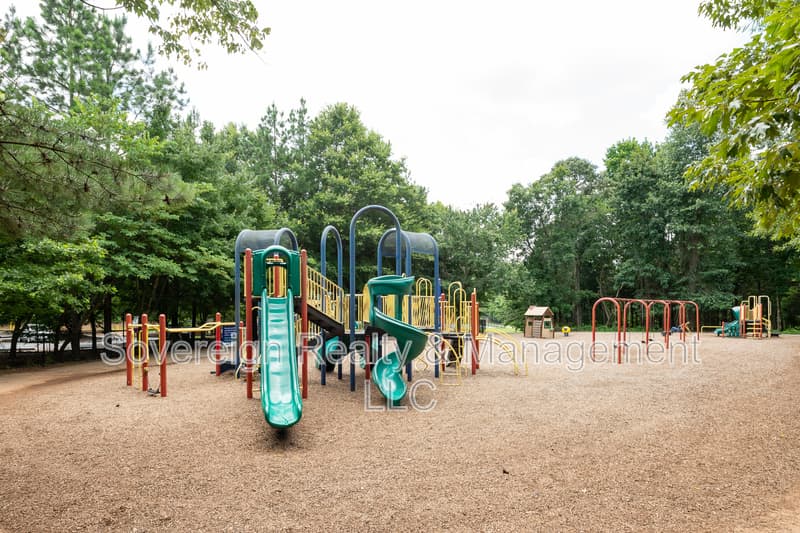 Norcross Condo: 6624 Ramsgate Way
