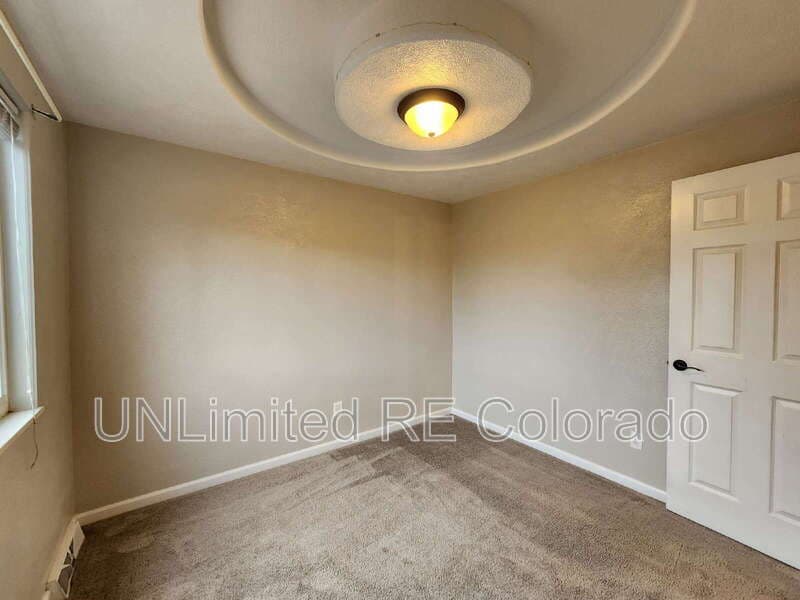 Westminster House: 10752 Lewis Circle