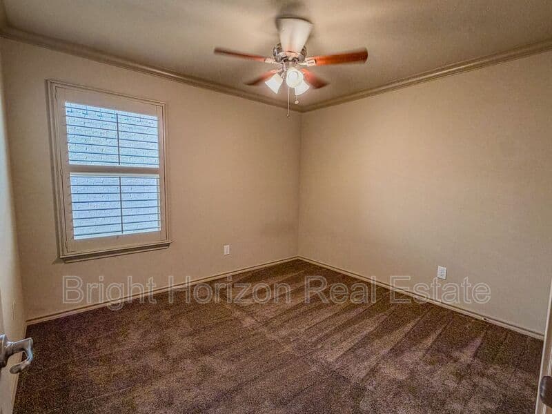 Fort Worth House: 5049 Britton Ridge Lane