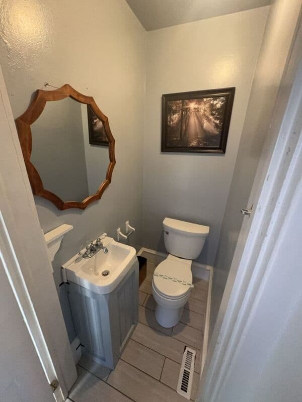 Stroudsburg House: 528 Lindbergh Avenue