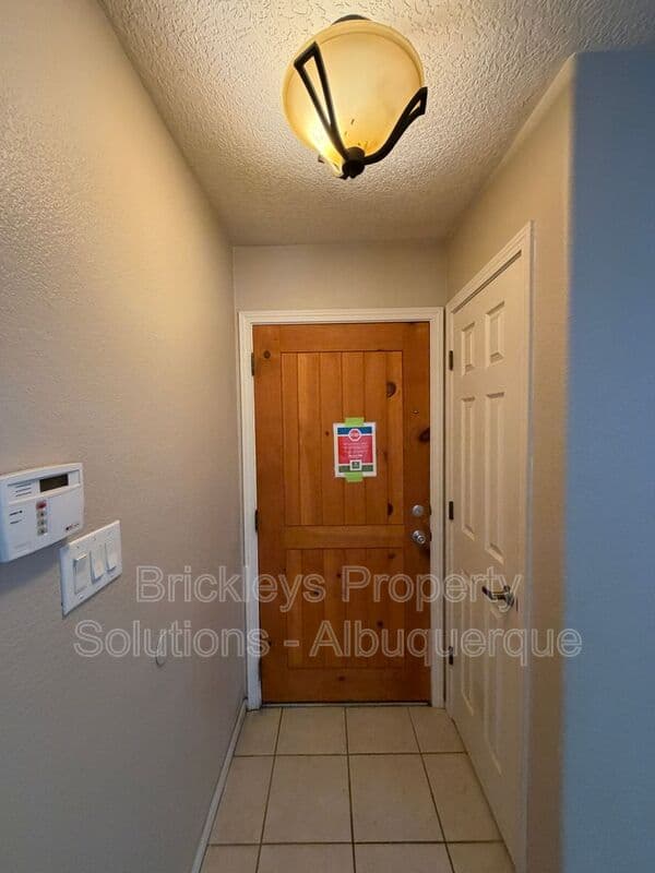 Albuquerque House: 1904 Busher St. SE