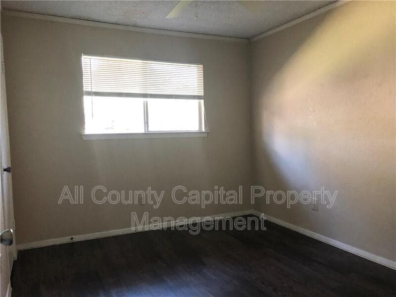 Austin House: 6211 Sunkist Lane,