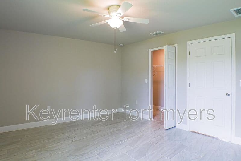 Fort Myers House: 1787 Maryland Ave