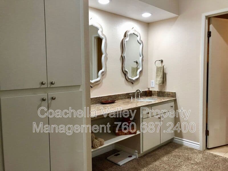 Palm Springs Condo: 500 S. Farrell Drive