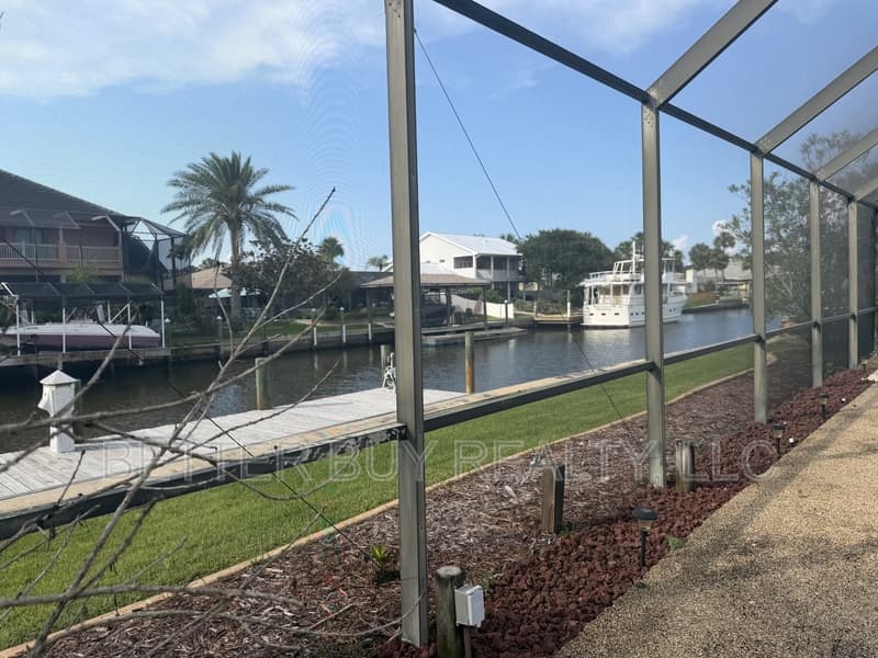 Flagler Beach House: 337 North 10th Street