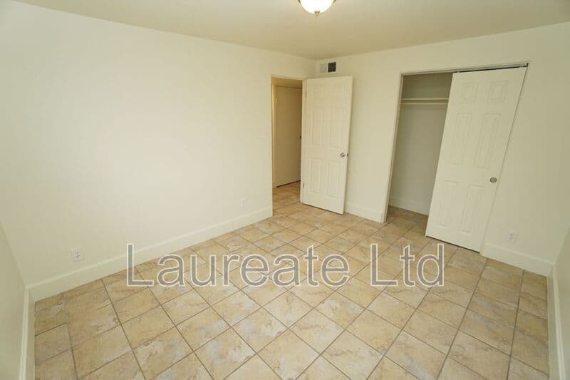 Aurora Condo: 1968 Beeler St