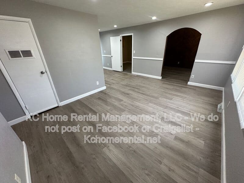 Kansas City House: 8504 Ruskin Way