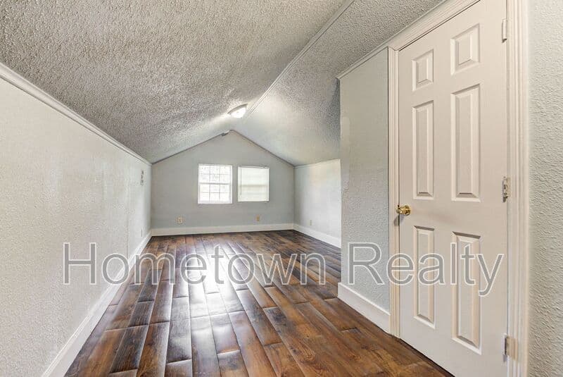 Oklahoma City House: 2114 N Bath Avenue
