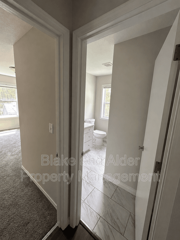 Portland House: 5609 SE 117TH Ave