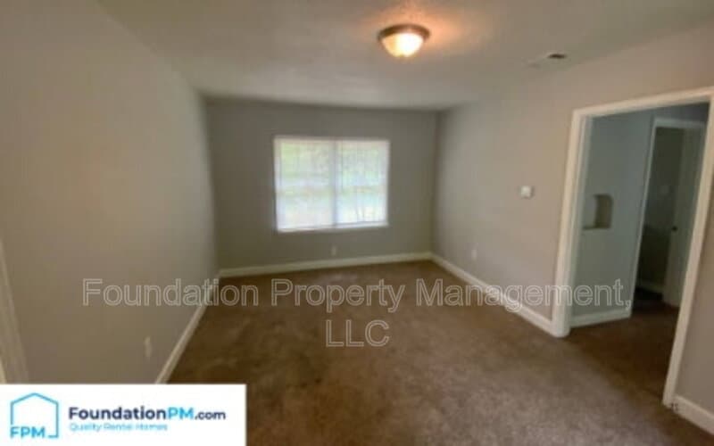 Memphis Condo: 1684 Whitney Avenue