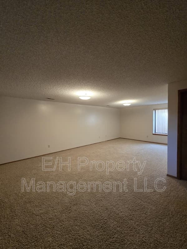 Wichita Condo: 7003 West O'Neil Street