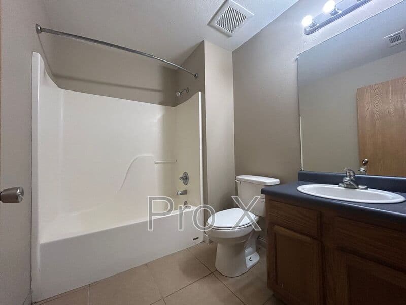 Springdale House: 316 Erin Place