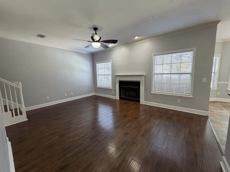 Tallahassee House: 1829 Wagon Wheel Cir W