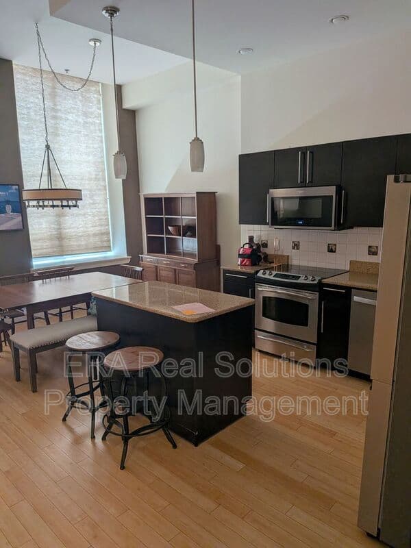 Cincinnati Condo: 15 West 4th St.