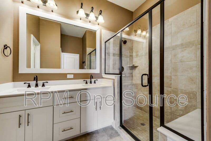 Lewisville House: 290 Almanor Street