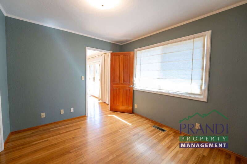 San Rafael House: 164 Madison Ave