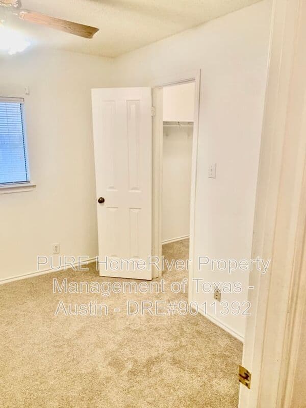 Cedar Park House: 1614 Paper Moon Dr